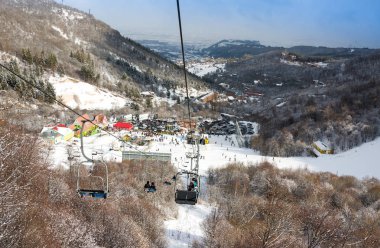 Tzahkadzor, Ermenistan - 3 Ocak 2014: Görünüm popüler kayak ve İklim resort.; Bulunan 50 km kuzey-doğusunda, Erivan ve şehir Hrazdan ilçe merkezinden 5 km