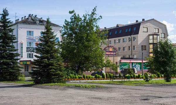 Kotlas, região de Arkangelskaya, Rússia - 16 de agosto de 2017: Hotel "Sovetskaya" em Kotlas, região de Arkangelskaya — Fotografia de Stock