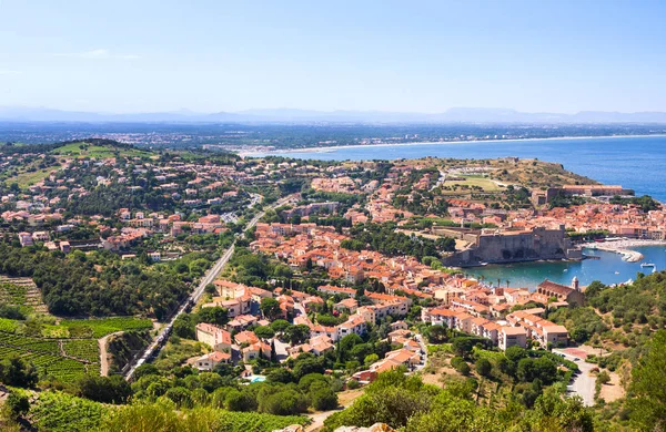 Zobacz Collioure, Langwedocja-Roussillon, Francja, francuski katalońskim wybrzeżu — Zdjęcie stockowe