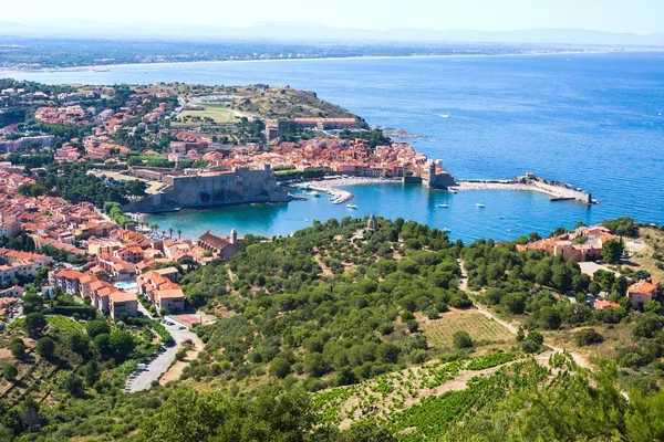 Zobrazit Collioure, Languedoc-Roussillon, Francie, francouzský katalánského pobřeží — Stock fotografie