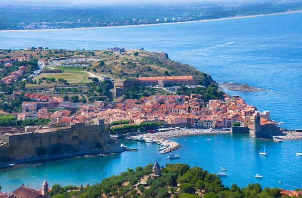 Pohled na Collioure. Languedoc-Roussillon, Francie, francouzský katalánského pobřeží — Stock fotografie