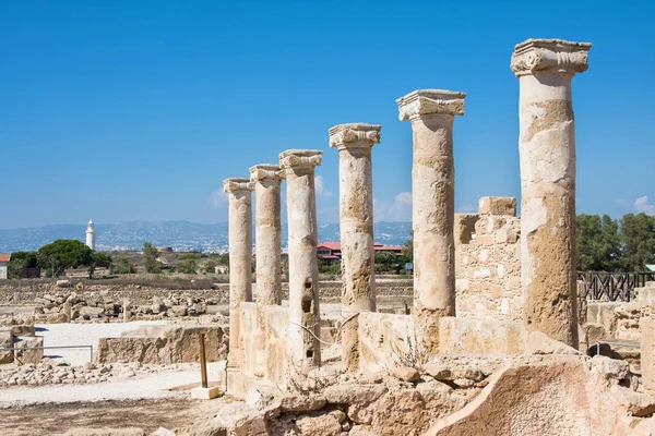 Ancient colonnade at Kato Paphos Archaeological Park. — Stock Photo, Image