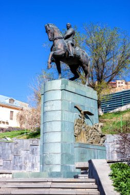 Erivan, Ermenistan - 17 Mart 2018: Heykel, Ivan Bagramyan (1897-1982) bahar. Sovyet askeri komutan ve Mareşal, Sovyetler Birliği, Ermeni kökenli, Erivan, Ermenistan