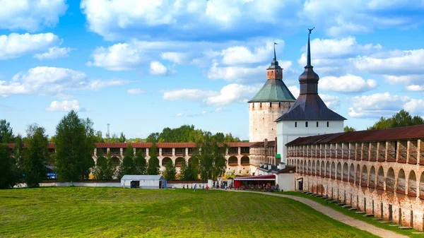 Kirillo Belozersky Manastırı Nın Kale Kulesi Duvarı Kirillov Şehri Yakınlarında — Stok fotoğraf