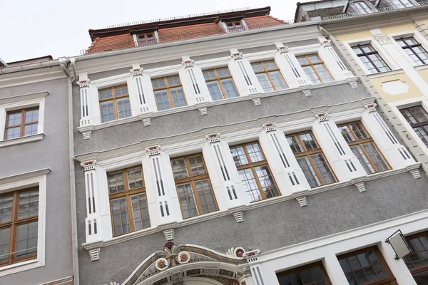 Casas históricas renovadas en la ciudad de Goerlitz, Alemania — Foto de Stock