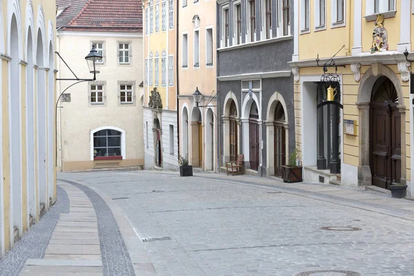 Rua pitoresca na cidade velha de Goerlitz, Alemanha — Fotografia de Stock