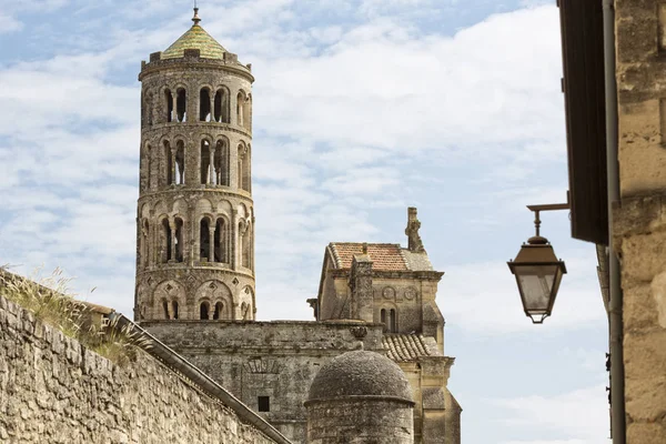Roman bell tower of the Saint Theodorit church in the town of Uzes, South France — Stock Photo, Image