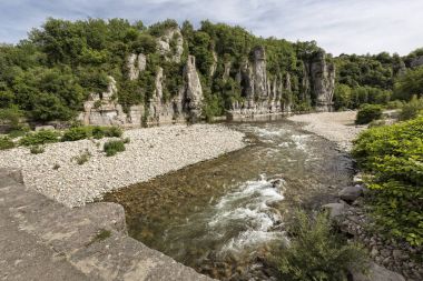 Beaume, Güney Fransa Ardèche bölgesinde küçük nehir