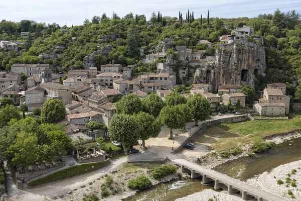 Il villaggio di Labeaume nel sud della Francia — Foto Stock