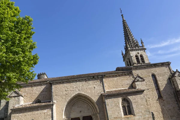 Kościół w małym miasteczku Sanilhac, Ardeche, Francja — Zdjęcie stockowe