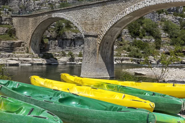Canoe sul fiume Ardeche, Francia meridionale — Foto Stock