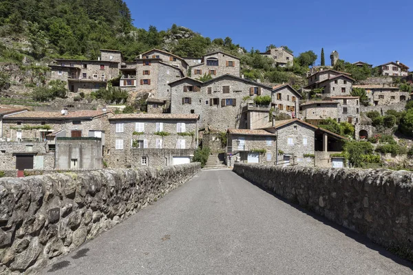 Το μικρό χωριό του Jaujac στην περιοχή Ardeche, Νότια Γαλλία — Φωτογραφία Αρχείου