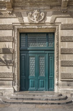 Giriş kapısı üzerinde Montpellier, Güney Fransa Ulusal opera binası