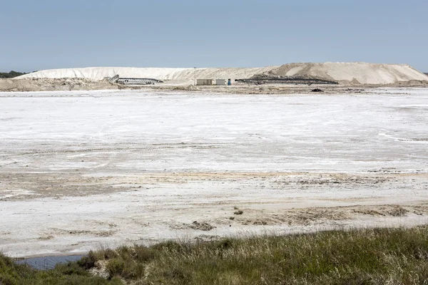 Salt produktion i stadsdelen Camargue, södra Frankrike — Stockfoto