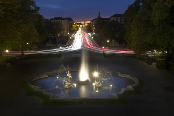 Gece Friedensengel Parça Meleği Çeşmede Münih Almanya — Stok fotoğraf
