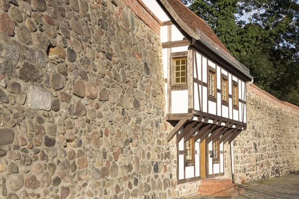 Historische Wiek Huis Het Centrum Van Neubrandenburg Duitsland — Stockfoto