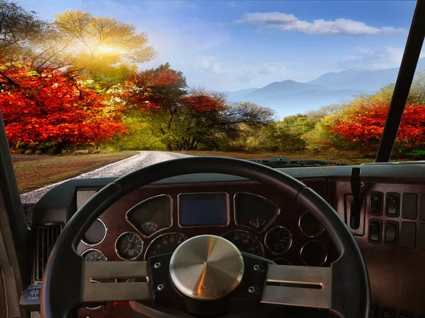 View of the road from the truck cab — Stock Photo, Image