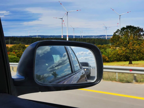 A vista da janela dos carros — Fotografia de Stock