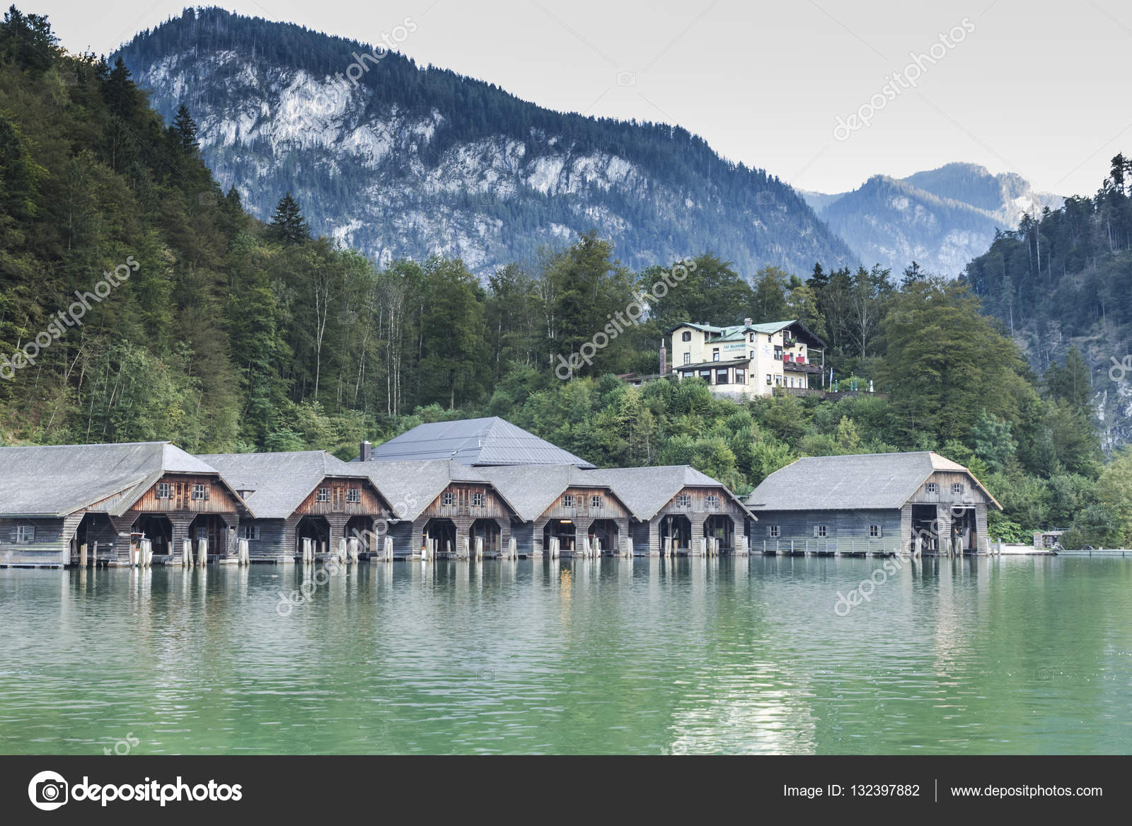 Lac Koenigssee Berchtesgaden Bavi  re Allemagne     Photographie ihorga