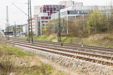 İleriye giden demiryolu