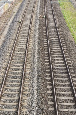 İleriye giden demiryolu