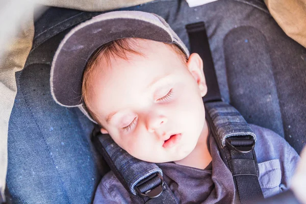 Portrét krásné spící dítě — Stock fotografie