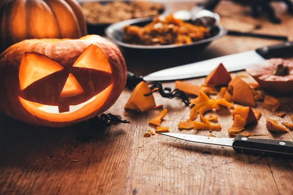 Parlayan Halloween kabaklar