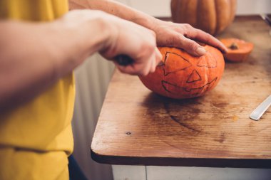 Jack-O-Lantern oluşturma anne 