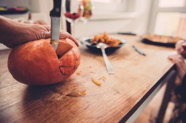 genç anne oyma kabak