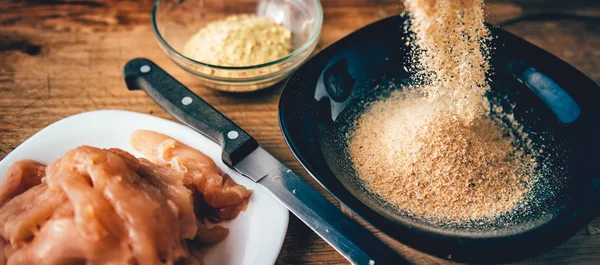 Woman Pouring flour — Stock Photo, Image