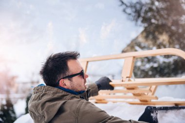 Adam karda Taşıma kızağı 