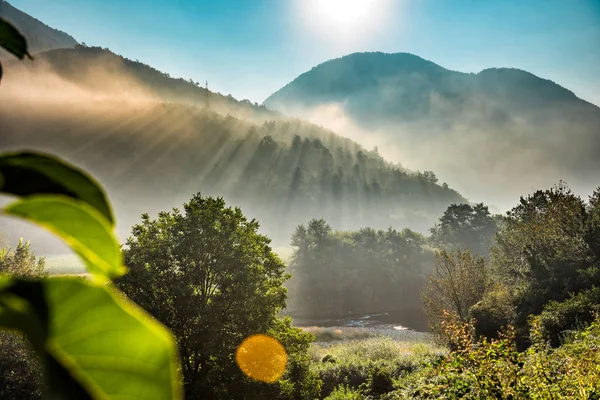 Mountains and morning fog — Stock Photo, Image