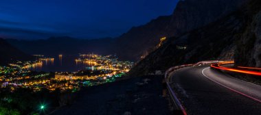 Gece karanlığında sırasında Kotor Körfezi