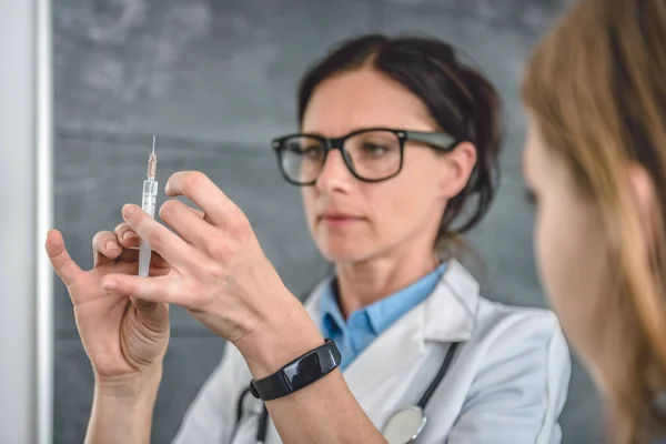 Vaccin préparatoire pédiatrique — Photo