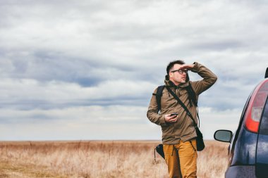 Mesafe seyir uzun yürüyüşe çıkan kimse