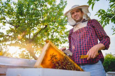 Onun tatlım kontrol arıcı