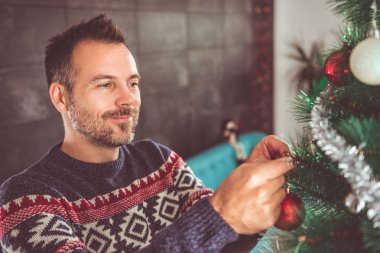 adam dekorasyon Noel ağacı 