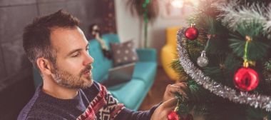 adam dekorasyon Noel ağacı 