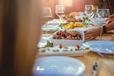 Kadın ayar yemek masası, arka bahçe veranda