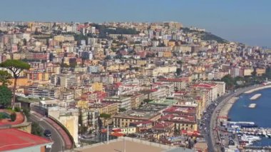 4 k Naples, panoramik Ovo Kalesi ve Mergellina bağlantı noktası kadar Batı bölgesinden