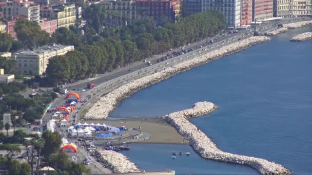 Naples Ayrıntılı Olarak Caracciolo Yolu Ile Deniz Ana Cliff Ile — Stok video