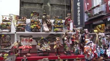 4 k İtalya, Napoli, San Gregorio Armeno, 13 Ekim 2017. Sergi sanat doğum sahnesi ve kocamın yenilik. Dünyada el sanatları dükkan sergi merkezi olarak bilinen.