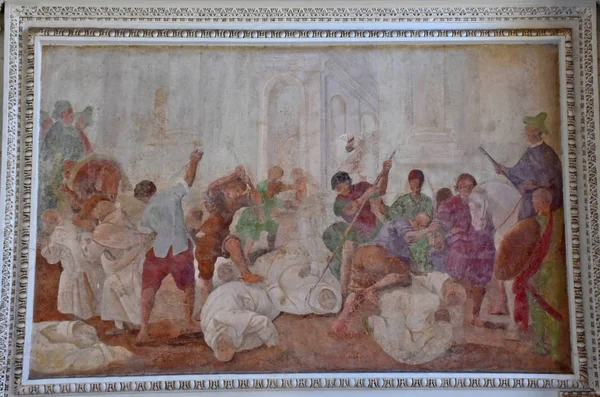 İtalya, Napoli, 13 Ekim 2017. Certosa, San Martino, yıl 1325, anıtsal dini kompleks. Kilisenin iç Şapeli freskler.