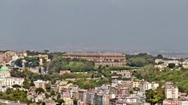 4 k Napoli. San Martino Reggia di Capodimonte üzerinde uzaklaştırmak