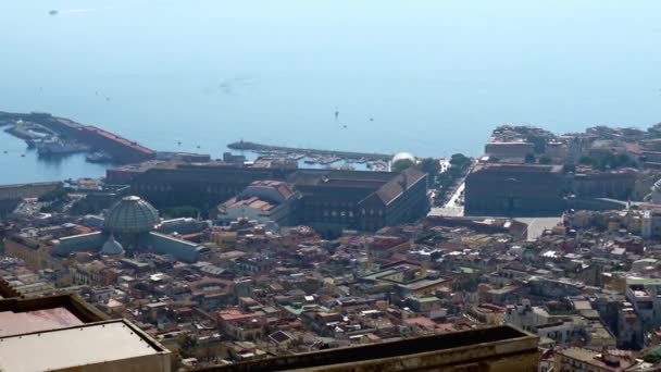 意大利 那不勒斯 从港口到广场维多利亚的概述 从圣城的山上 — 图库视频影像