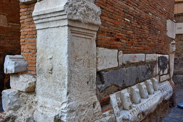 Itália Nápoles Base Torre Sineira Românica Pietrasanta Centro Histórico Área — Fotografia de Stock