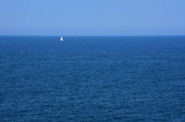 İtalya, Puglia bölgesi, 18/08/2017, Polignano, deniz Panoraması.