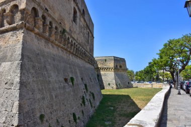 İtalya, bari, 30/08/2017, Norman-Svevo Kalesi, tarihi 1132 ' e kadar uzanan ortaçağ kalesi. Dış duvarlar