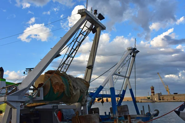 Italia Puglia Monopoli Barcos Pesqueros Amarrados Puerto Detalle —  Fotos de Stock