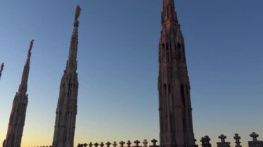 İtalya, Milan, 13 Şubat 2020, CORONA VIRUS gelmeden önce Duomo 'nun çatısından görüntü ve ayrıntılar